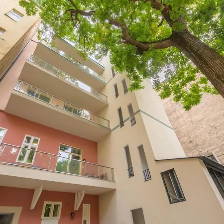 Apartment Millenium Heroes